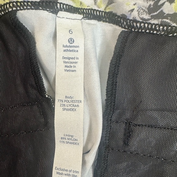 Lululemon Jet Crop Luxtreme Crosscourt Petal Black Clarity Yellow size 6 - Picture 4 of 6